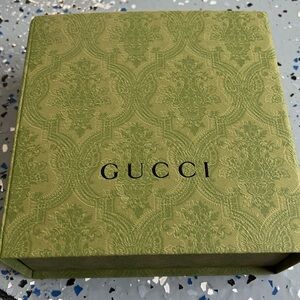 Gucci belt box